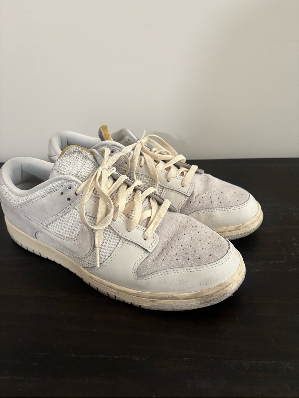 Nike Low-Top Sneakers in Light Gray and Cream